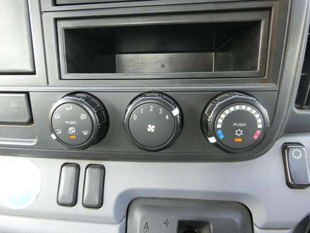 日産 ＮＴ４５０アトラス ３．０ ロング 高床 ディーゼルターボ H27年 (中国) 99