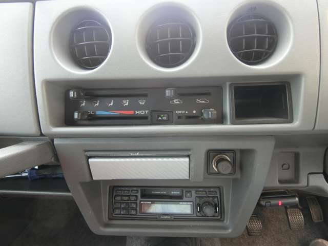 スズキ ジムニー ６６０ ランドベンチャー ４ＷＤ H10年 (中国) 99