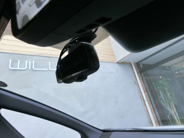 トヨタ ヴェルファイア　ハイブリッド ハイブリッド ２．５ Ｚプレミア Ｅ－ＦＯＵＲ ４ＷＤ R5年 (中国) 99