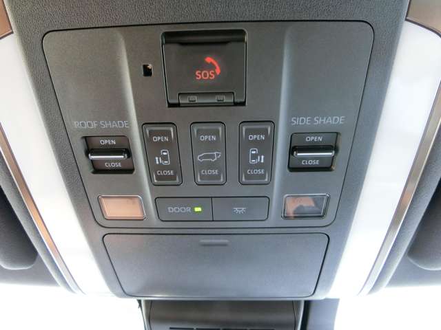 トヨタ ヴェルファイア　ハイブリッド ハイブリッド ２．５ Ｚプレミア Ｅ－ＦＯＵＲ ４ＷＤ R5年 (中国) 99