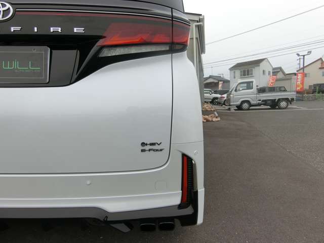 トヨタ ヴェルファイア　ハイブリッド ハイブリッド ２．５ Ｚプレミア Ｅ－ＦＯＵＲ ４ＷＤ R5年 (中国) 99