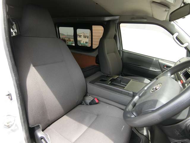 トヨタ ハイエースバン ２．０ ＤＸ ロング H27年 (中国) 99