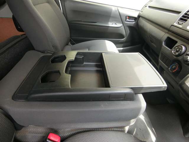 トヨタ ハイエースバン ２．０ ＤＸ ロング H27年 (中国) 99