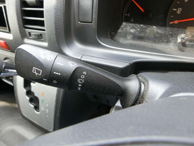 トヨタ ハイエースバン ２．０ ＤＸ ロング H27年 (中国) 99