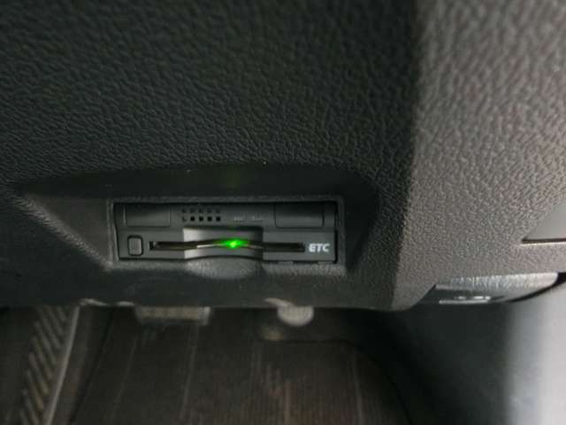 トヨタ プリウス １．８ Ｓ H28年 (中国) 99