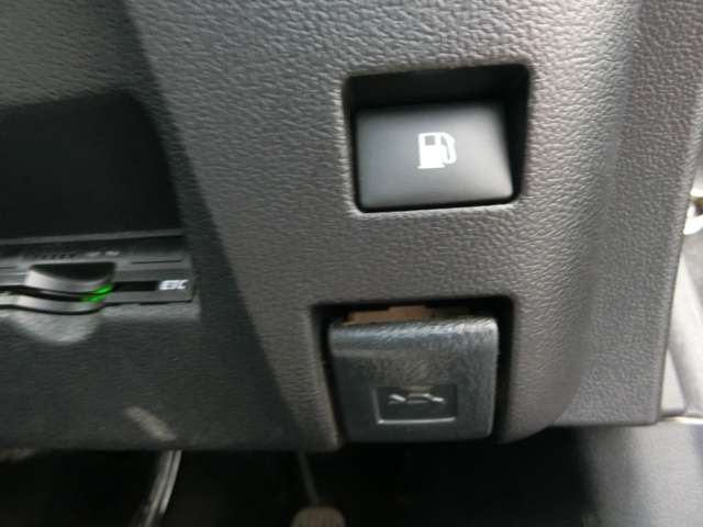 トヨタ プリウス １．８ Ｓ H28年 (中国) 99