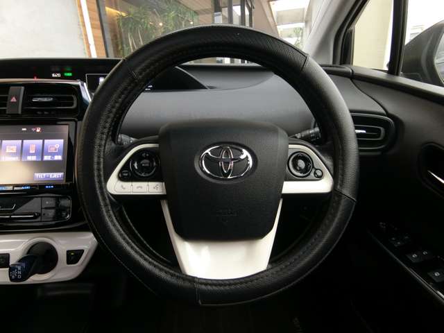 トヨタ プリウス １．８ Ｓ H28年 (中国) 99