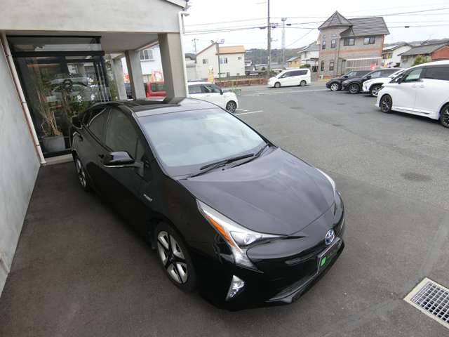 トヨタ プリウス １．８ Ｓ H28年 (中国) 99