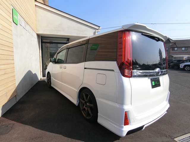 トヨタ ヴォクシー ２．０ ＺＳ 煌ＩＩ H28年 (中国) 99