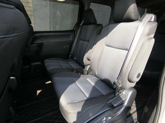 トヨタ ヴォクシー ２．０ ＺＳ 煌ＩＩ H28年 (中国) 99