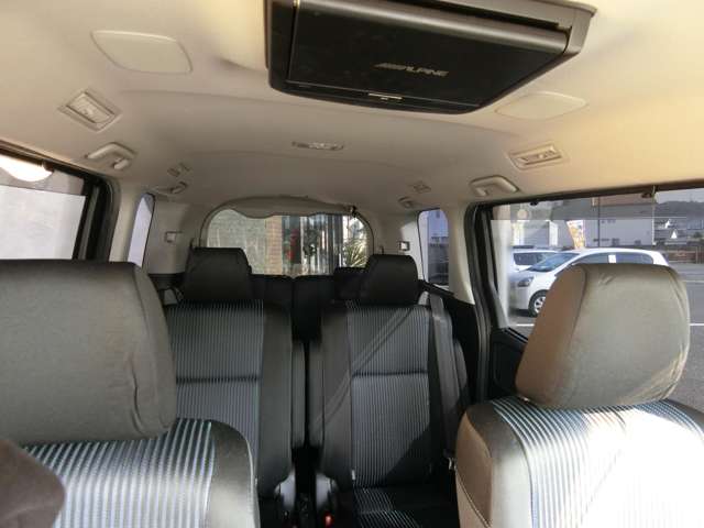 トヨタ ヴォクシー ２．０ ＺＳ 煌ＩＩ H28年 (中国) 99