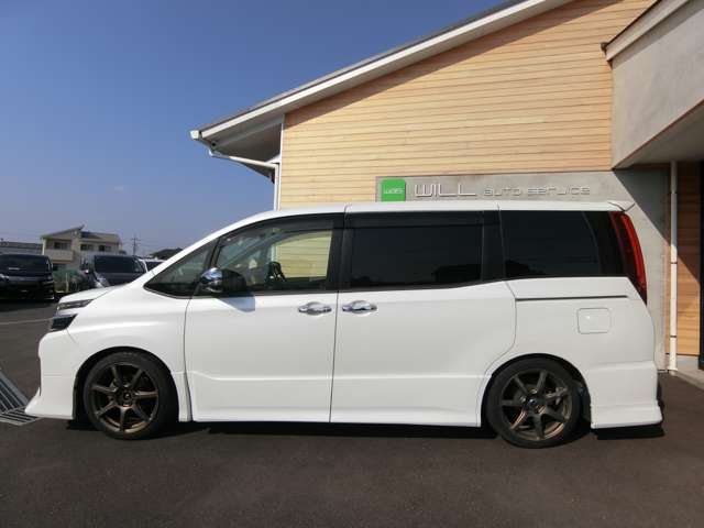 トヨタ ヴォクシー ２．０ ＺＳ 煌ＩＩ H28年 (中国) 99