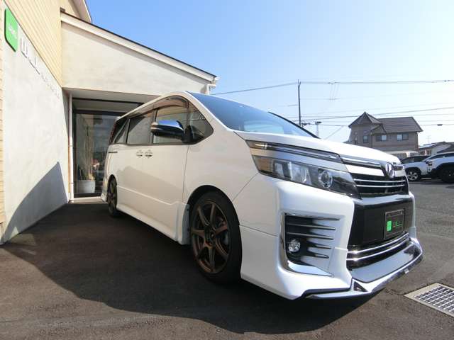 トヨタ ヴォクシー ２．０ ＺＳ 煌ＩＩ H28年 (中国) 99