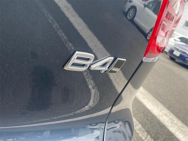 ボルボ ＸＣ４０ Ｂ４ ＡＷＤ インスクリプション ４ＷＤ R3年 (東北) 99