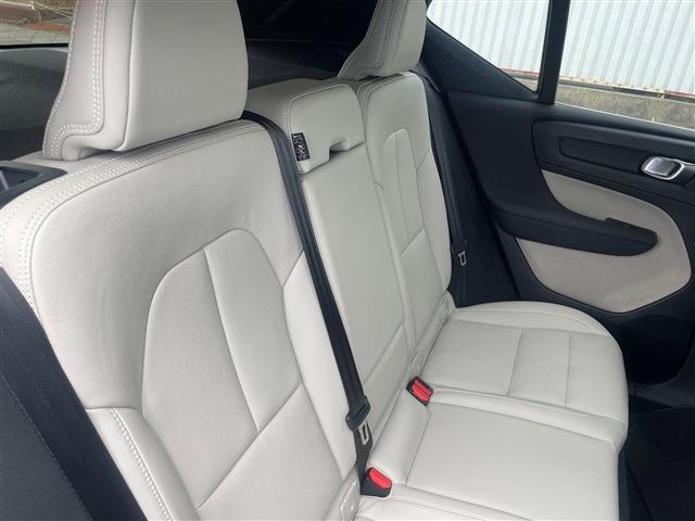 ボルボ ＸＣ４０ Ｂ４ ＡＷＤ インスクリプション ４ＷＤ R3年 (東北) 99