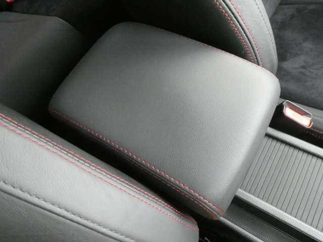 スバル ＷＲＸ　Ｓ４ Ｓ４ ２．０ＧＴ－Ｓ アイサイト ４ＷＤ H27年 (関東) 99