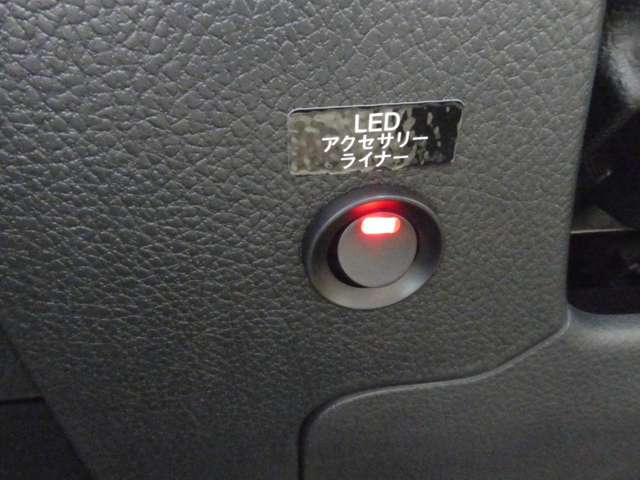 スバル ＷＲＸ　Ｓ４ Ｓ４ ２．０ＧＴ－Ｓ アイサイト ４ＷＤ H27年 (関東) 99