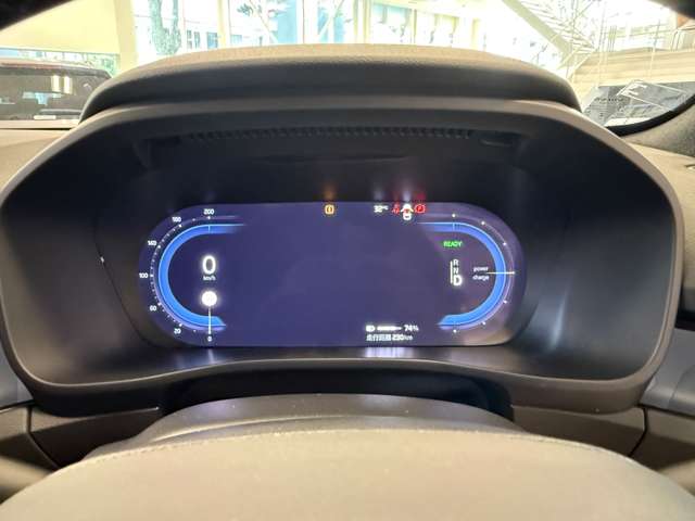 ボルボ Ｃ４０ リチャージ　プラス　シングルモーター R4年 (関東) 99