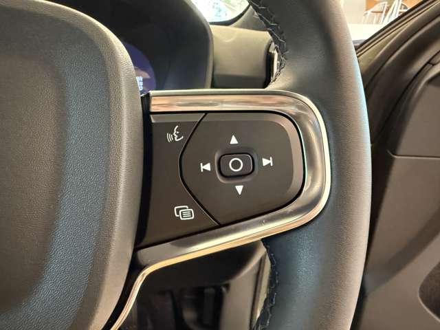 ボルボ Ｃ４０ リチャージ　プラス　シングルモーター R4年 (関東) 99