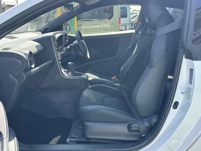 トヨタ ＧＲヤリス １．６ ＲＺ ハイ パフォーマンス ＧＲ－ＤＡＴ ４ＷＤ R6年 (東海) 99