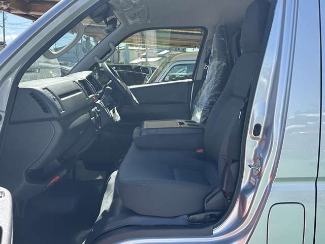 マツダ ボンゴブローニィバン ２．８ ＧＬ ディーゼルターボ ４ＷＤ R7年 (東海) 99