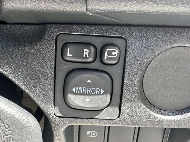 マツダ ボンゴブローニィバン ２．８ ＧＬ ディーゼルターボ ４ＷＤ R7年 (東海) 99