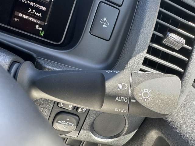 マツダ ボンゴブローニィバン ２．８ ＧＬ ディーゼルターボ ４ＷＤ R7年 (東海) 99