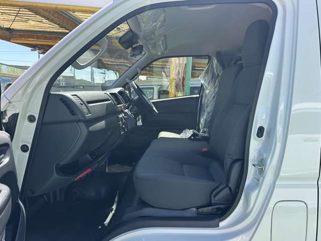 マツダ ボンゴブローニィバン ２．８ ＧＬ ディーゼルターボ ４ＷＤ R7年 (東海) 99