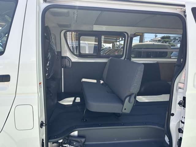 マツダ ボンゴブローニィバン ２．８ ＧＬ ディーゼルターボ ４ＷＤ R7年 (東海) 99