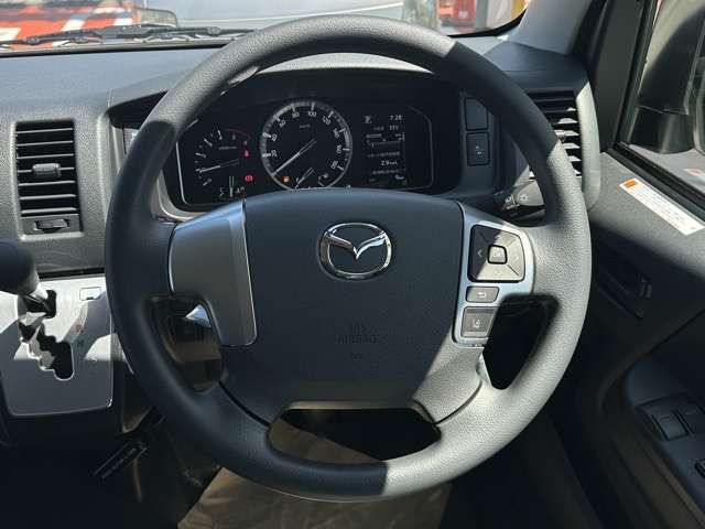 マツダ ボンゴブローニィバン ２．８ ＧＬ ディーゼルターボ ４ＷＤ R7年 (東海) 99