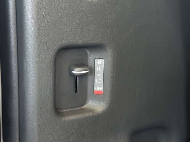 マツダ ボンゴブローニィバン ２．８ ＧＬ ディーゼルターボ ４ＷＤ R7年 (東海) 99