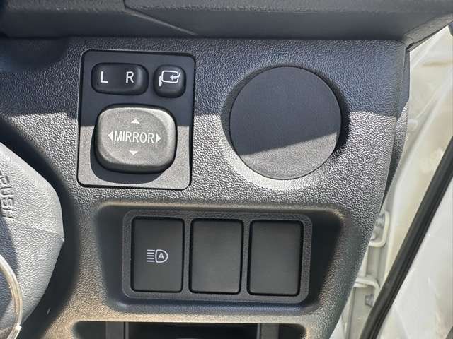 マツダ ボンゴブローニィバン ２．８ ＧＬ ディーゼルターボ ４ＷＤ R7年 (東海) 99