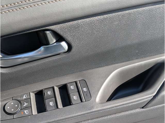 日産 セレナ ２．０ ハイウェイスターＶ R7年 (関東) 99