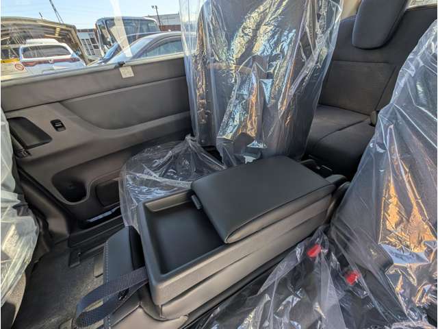 日産 セレナ ２．０ ハイウェイスターＶ R7年 (関東) 99