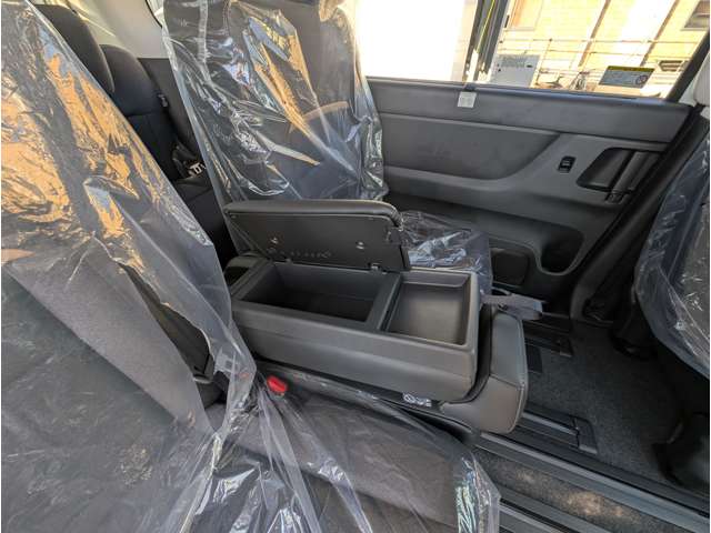 日産 セレナ ２．０ ハイウェイスターＶ R7年 (関東) 99