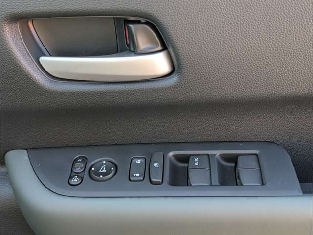 ホンダ フリード １．５ クロスター R7年 (関東) 99