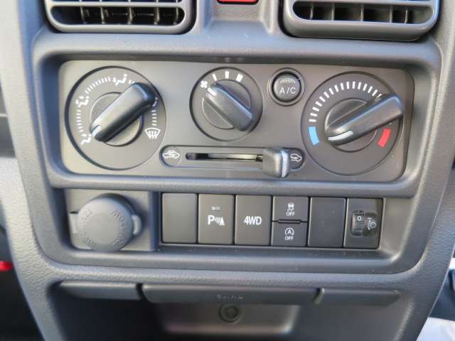 三菱 ミニキャブトラック ６６０ Ｍ ４ＷＤ R7年 (関東) 99