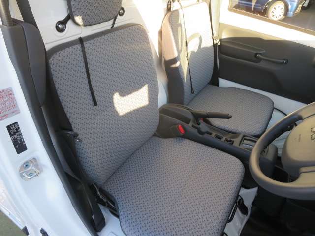 三菱 ミニキャブトラック ６６０ Ｍ ４ＷＤ R7年 (関東) 99