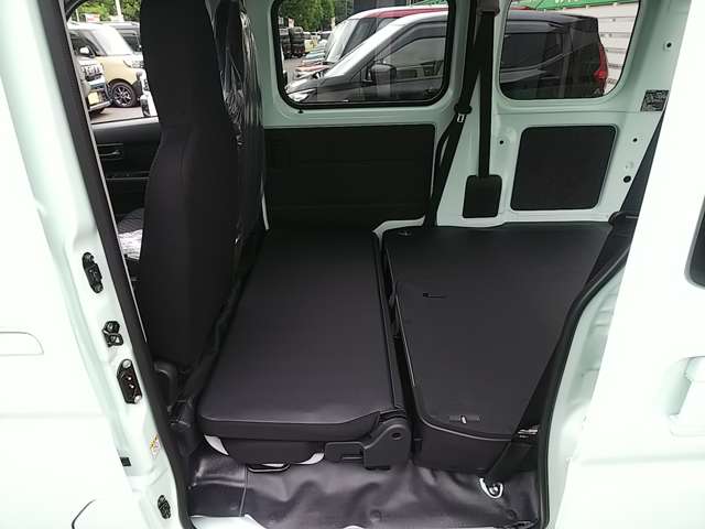 ダイハツ ハイゼットカーゴ ６６０ デラックス R7年 (関東) 99