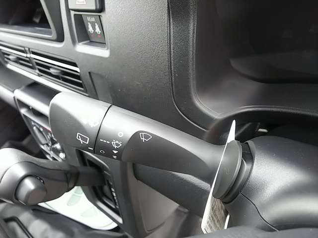 ダイハツ ハイゼットカーゴ ６６０ デラックス R7年 (関東) 99