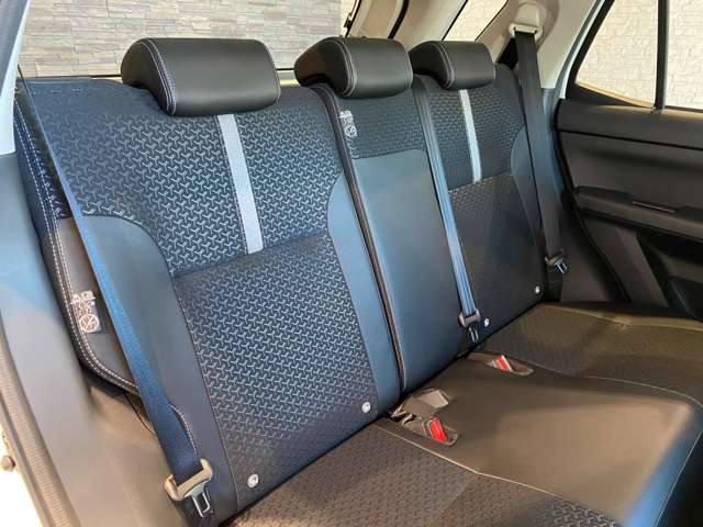 ダイハツ ロッキー １．０ プレミアム R2年 (九州・沖縄) 99