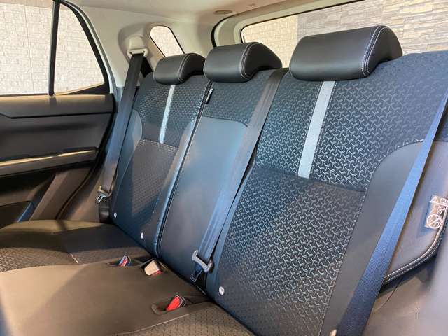 ダイハツ ロッキー １．０ プレミアム R2年 (九州・沖縄) 99