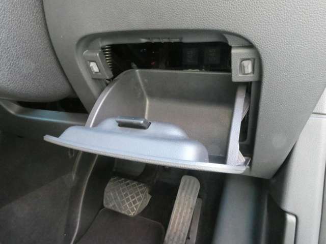 フォルクスワーゲン ザ　ビートル デザイン H25年 (関東) 99