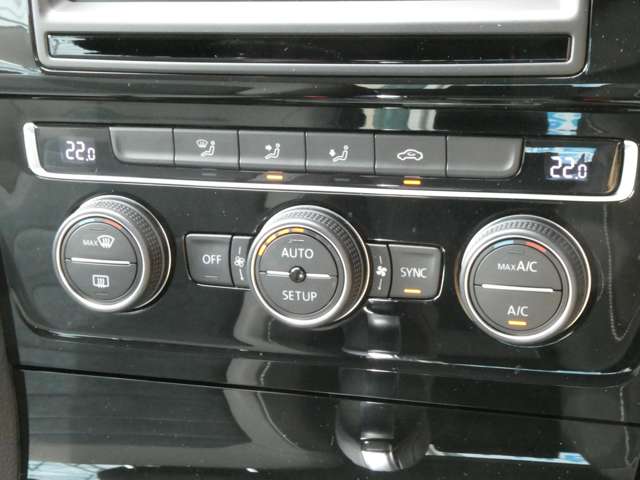 フォルクスワーゲン ゴルフ ＴＳＩ　ハイライン H26年 (関東) 99