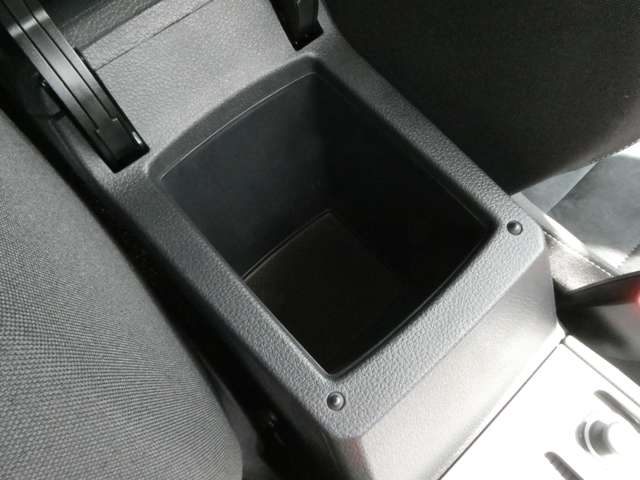 フォルクスワーゲン ゴルフ ＴＳＩ　ハイライン H26年 (関東) 99