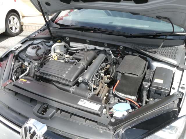 フォルクスワーゲン ゴルフ ＴＳＩ　ハイライン H26年 (関東) 99
