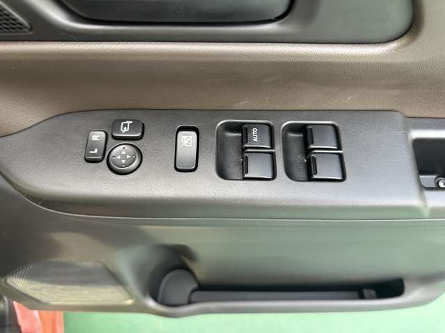 スズキ スペーシア ６６０ ハイブリッド Ｘ R7年 (東海) 99