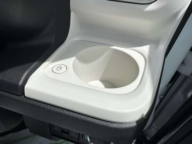 ダイハツ ムーヴ　キャンバス ６６０ ストライプス Ｇ R7年 (東海) 99