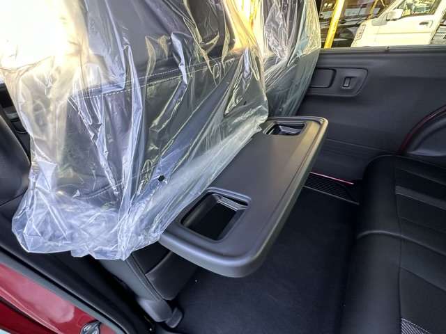 ホンダ Ｎ　ＢＯＸ カスタム ６６０ コーディネートスタイル ２トーン R6年 (東海) 99