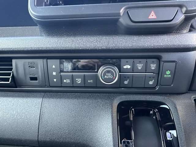 ホンダ Ｎ　ＢＯＸ カスタム ６６０ コーディネートスタイル ２トーン R6年 (東海) 99